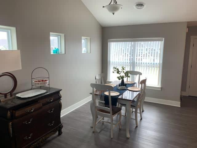 2 Bedroom Condo with Office
